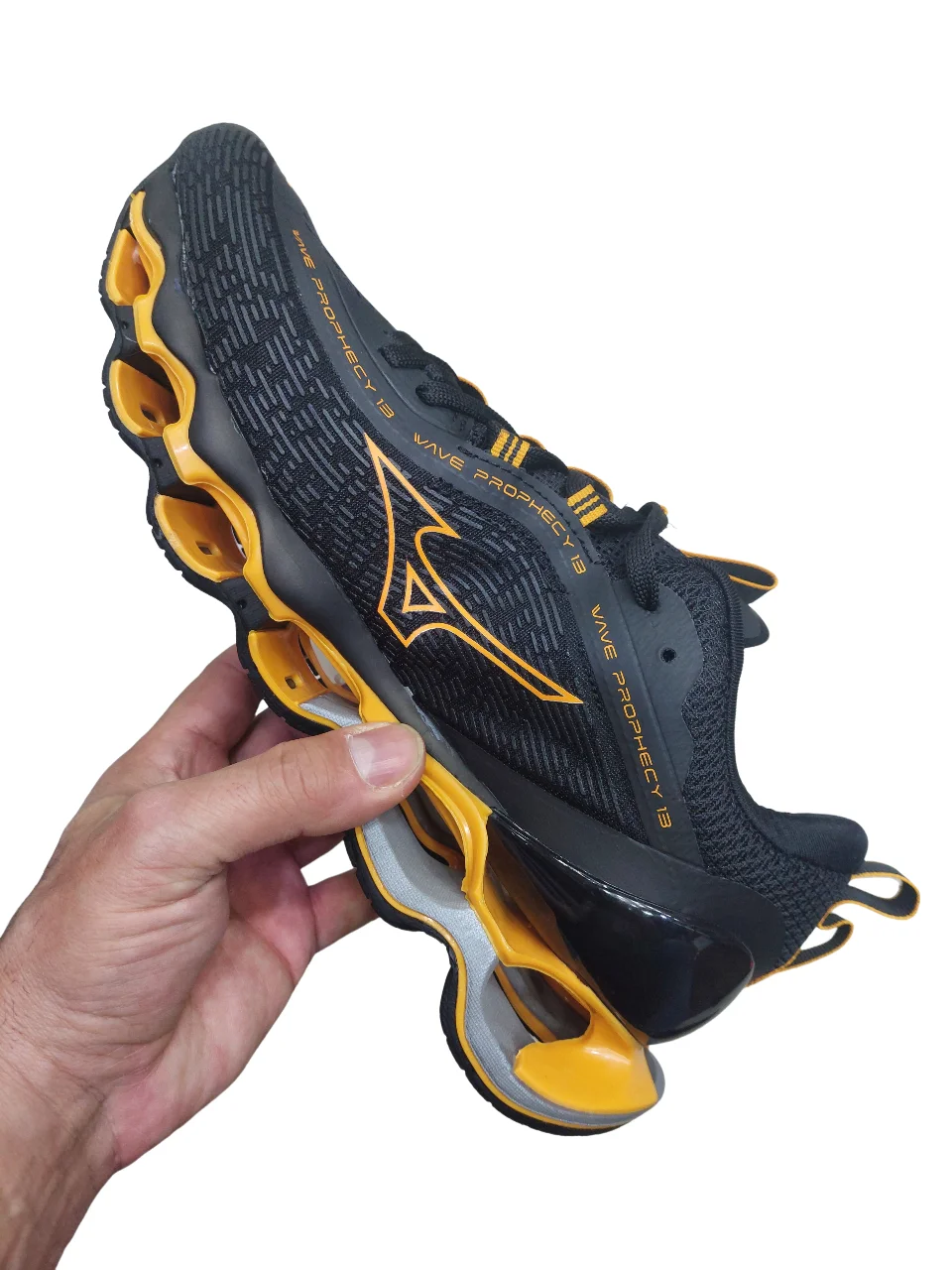 Mizuno Wave